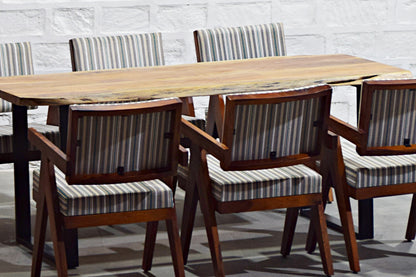 Elegante set da pranzo artigianale in legno massello per case moderne