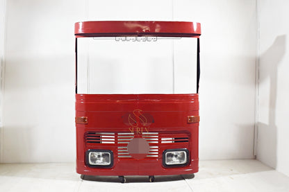 Meuble de bar d'intérieur sur le thème des camions indiens, rouge vif, avec rangement