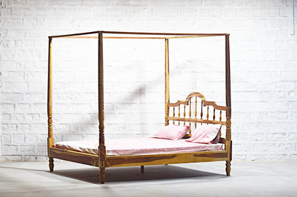 Natural Finish Four Poster Bed in Solid Wood with Classic Design
