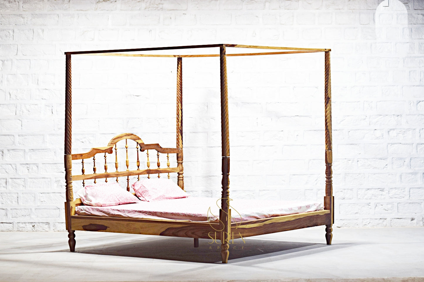 Natural Finish Four Poster Bed in Solid Wood with Classic Design